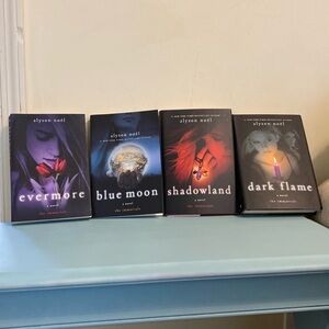*sold* The Immortals Series Books 1-4 by Alyson Noel